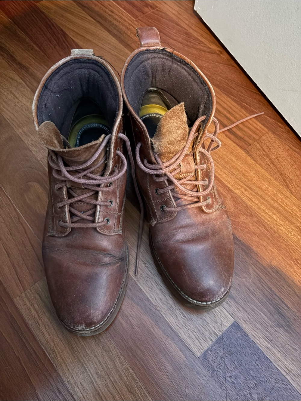 Come Haan Women's Size 7 Waterproof lug sole Leather Lace-Up Boots